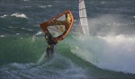 Yannick off the lip / The Maze, Tiree, Schottland